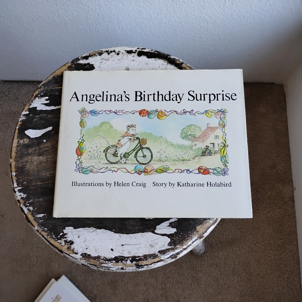 1980s First Editions - Angelina Ballerina Book Bundle - Picture 11 of 13
